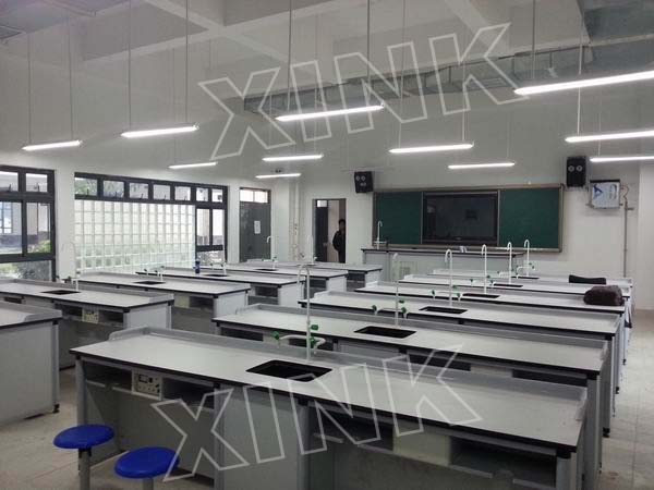 <a href='http://m.szmljz.com/chanpin/53-1.html' target='1' style='font-size:18px; font-weight:bold; color:#000000;'>科學(xué)實(shí)驗(yàn)室</a>