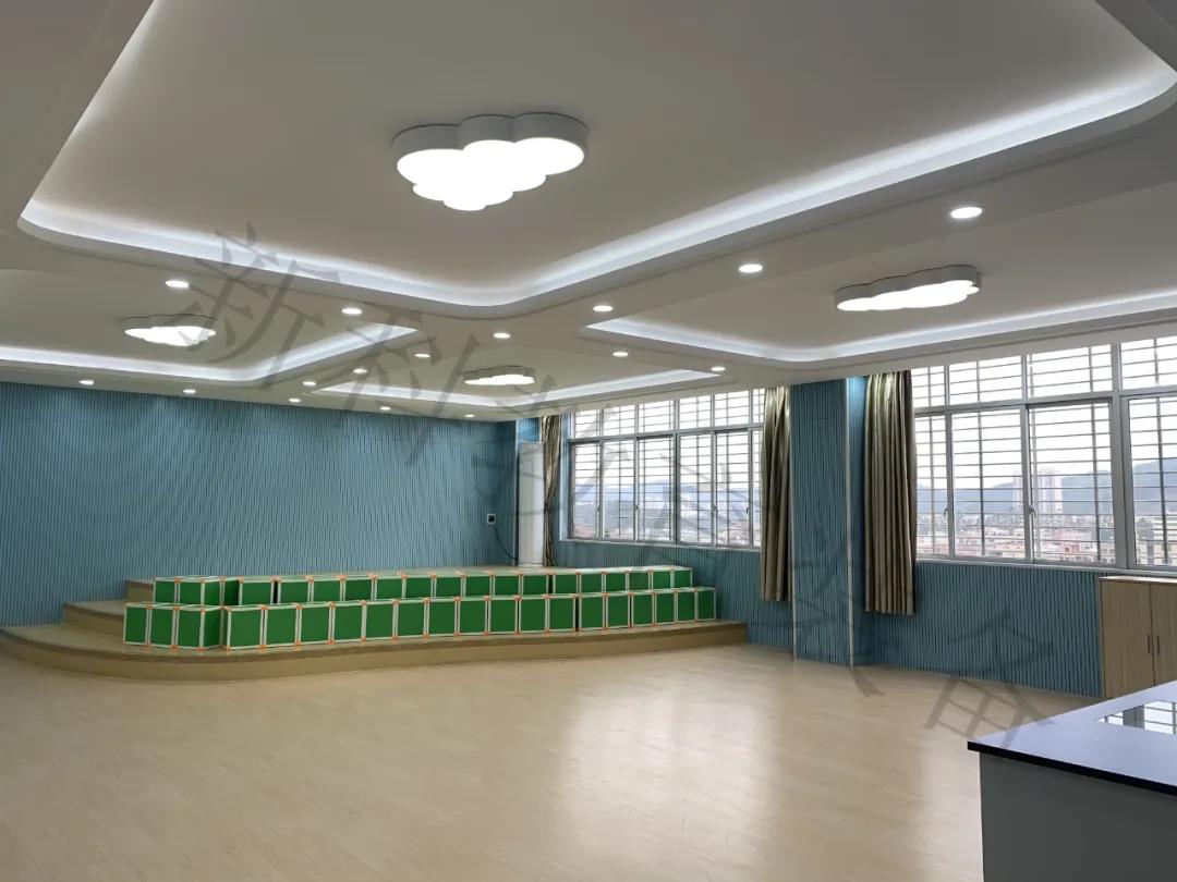 <a href='http://m.szmljz.com/chanpin/58-1.html' target='1' style='font-size:18px; font-weight:bold; color:#000000;'>音樂室</a>1