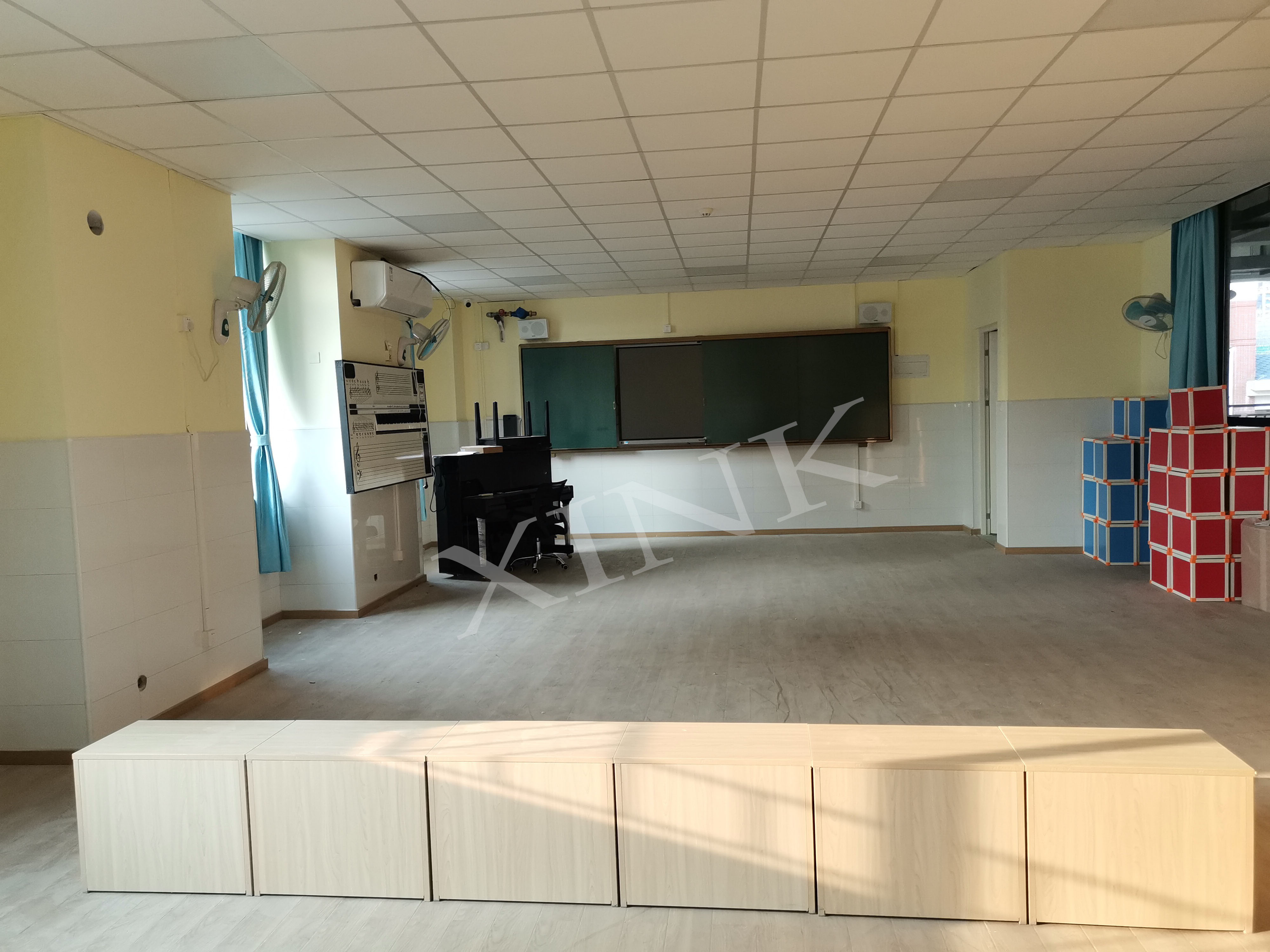 音樂<a href='http://m.szmljz.com/chanpin/59-1.html' target='1' style='font-size:18px; font-weight:bold; color:#000000;'>舞蹈室</a>