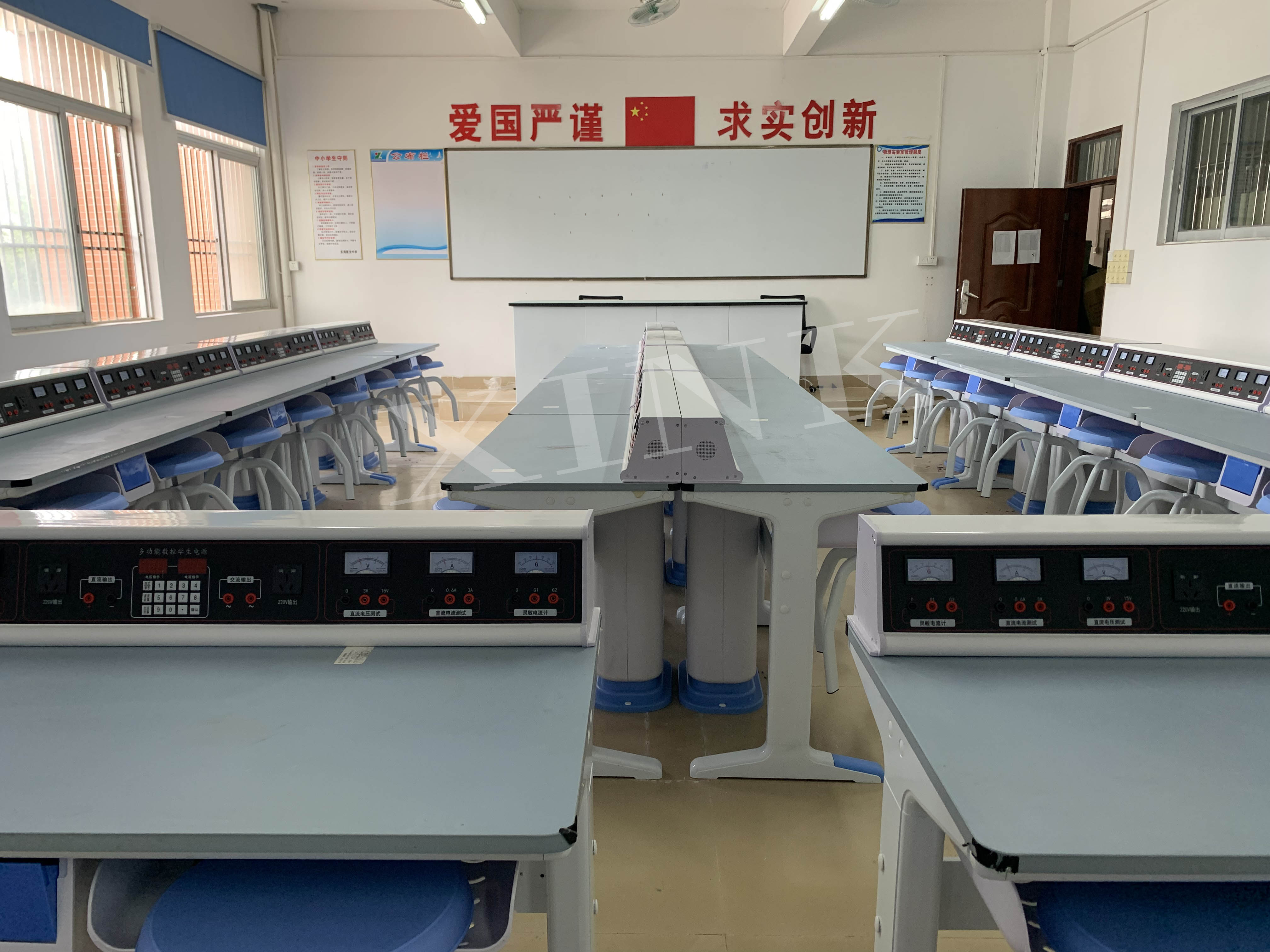 <a href='http://m.szmljz.com/' target='1' style='font-size:14px; font-weight:bold; color:#0080ff;'>物理實驗室</a>