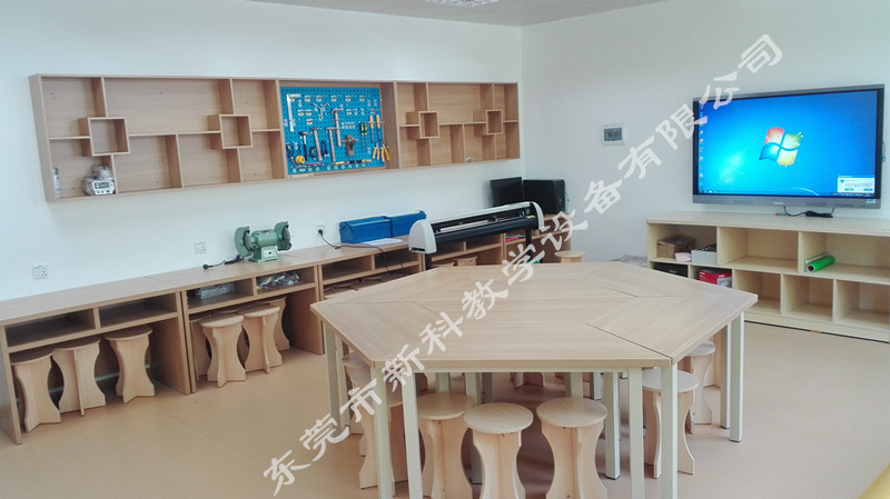 <a href='http://m.szmljz.com' target='1' style='font-size:14px; font-weight:bold; color:#0080ff;'>創客實驗室</a>