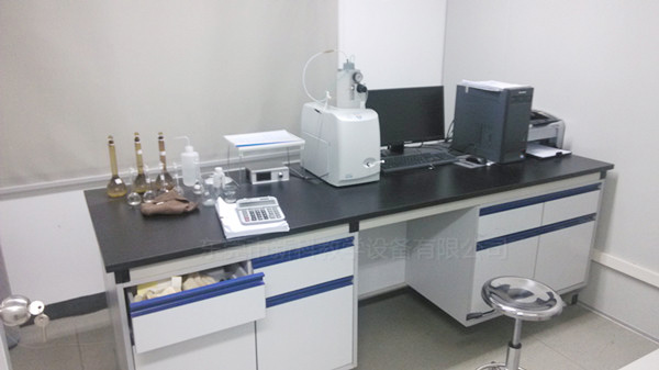 <a href='http://m.szmljz.com/products/64-1.html' target='1' style='font-size:18px; font-weight:bold; color:#000000;'>實驗室邊臺</a>案例