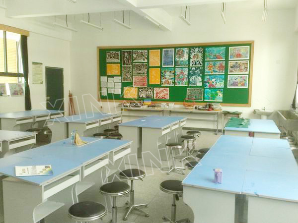 <a href='http://m.szmljz.com/chanpin/56-1.html' target='1' style='font-size:18px; font-weight:bold; color:#000000;'>美術功能室</a>