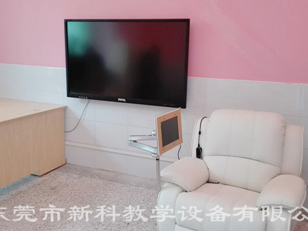 <a href='http://m.szmljz.com' target='1' style='font-size:14px; font-weight:bold; color:#0080ff;'>心理咨詢室</a>布置