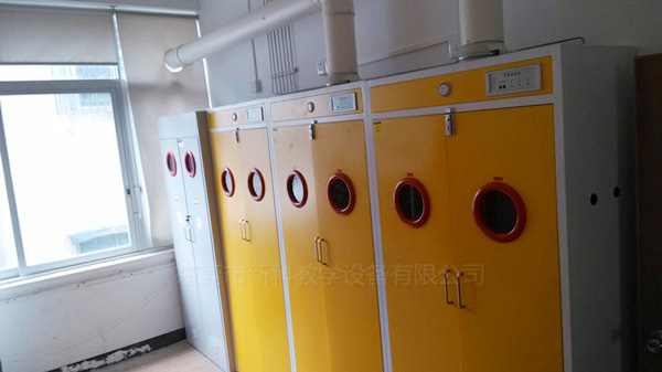 <a href='http://m.szmljz.com/products/67-1.html' target='1' style='font-size:18px; font-weight:bold; color:#000000;'>氣瓶柜</a>案例